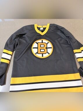Vintage CCM Boston Bruins Black & Gold Hockey Jersey